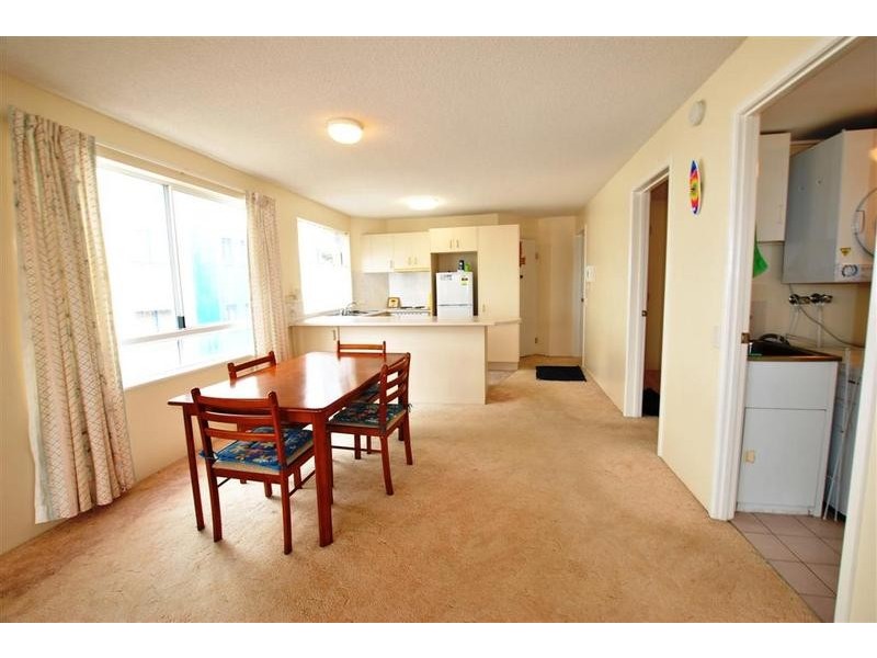 4/ 3 Latona Avenue, Caloundra QLD 4551