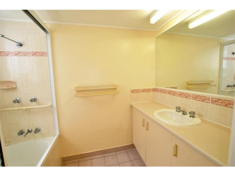 4/ 3 Latona Avenue, Caloundra QLD 4551