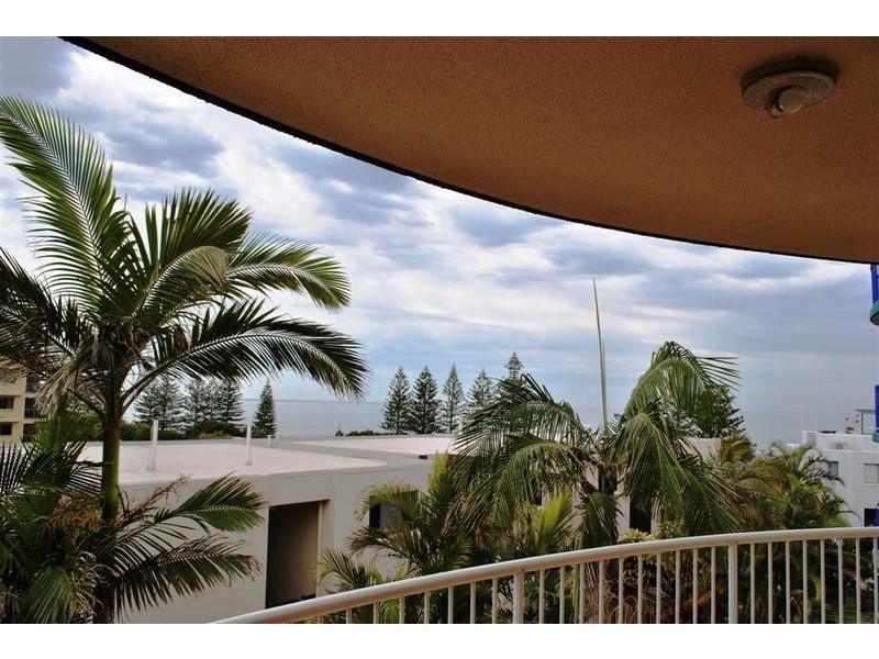 4/ 3 Latona Avenue, Caloundra QLD 4551