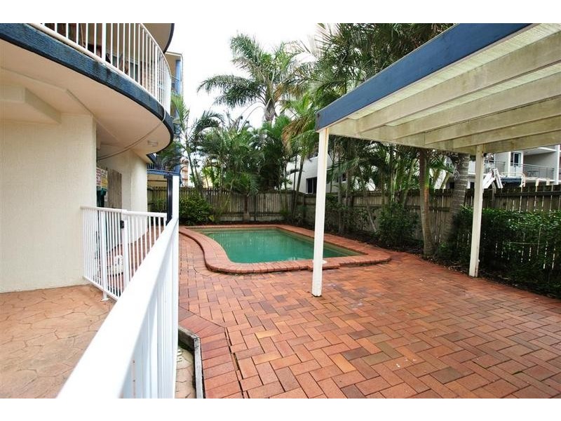 4/ 3 Latona Avenue, Caloundra QLD 4551