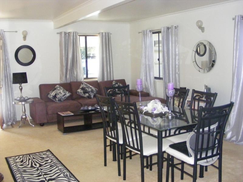 67 Sunbird Chase, Kawana Island QLD 4575