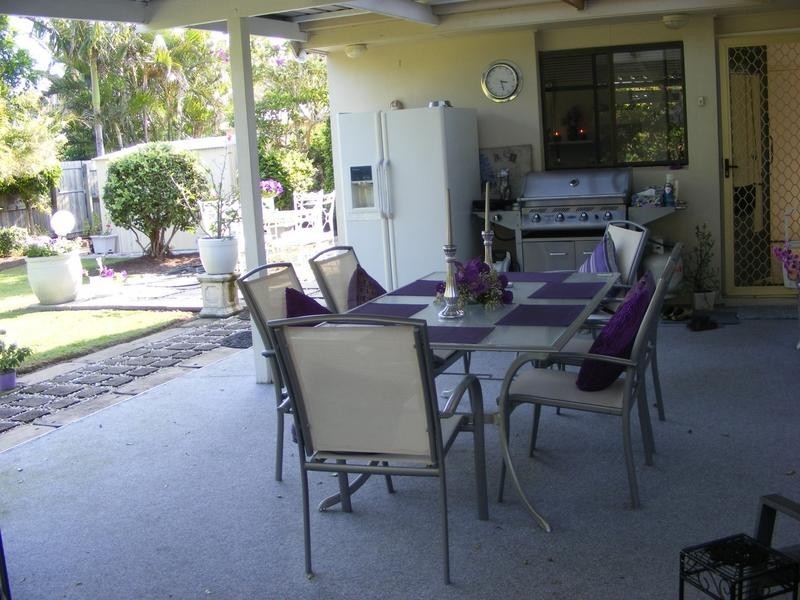 67 Sunbird Chase, Kawana Island QLD 4575