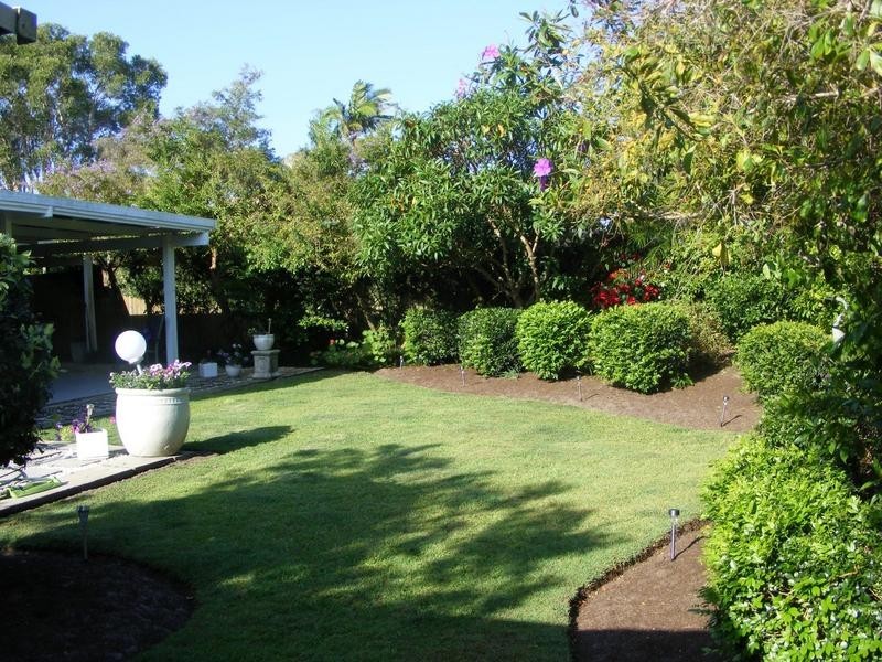 67 Sunbird Chase, Kawana Island QLD 4575