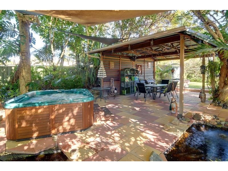 8 Sutherland Street, Dicky Beach QLD 4551