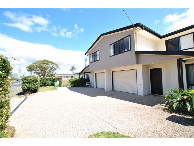 2/ 69 Arthur Street, Caloundra QLD 4551