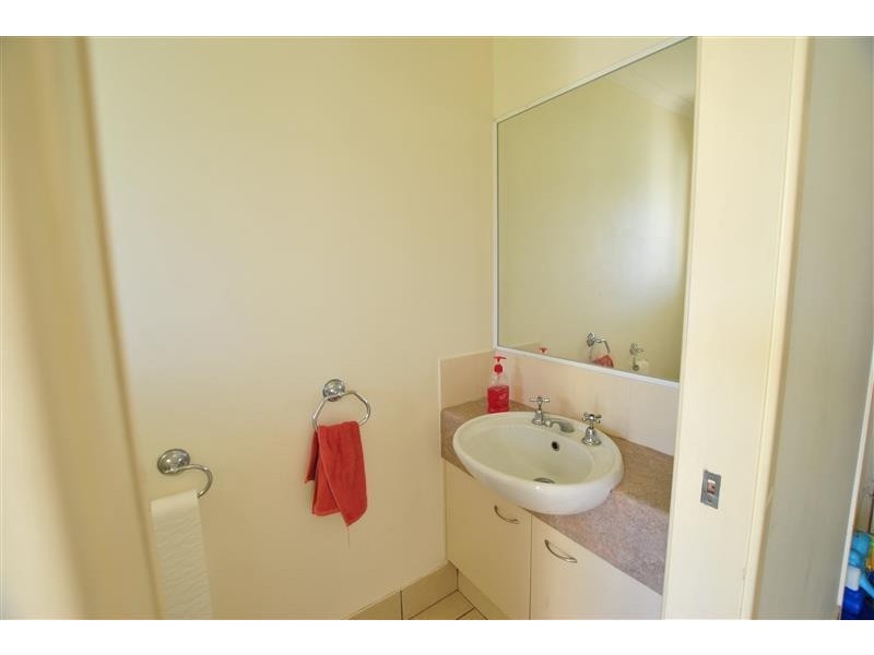 2/ 69 Arthur Street, Caloundra QLD 4551