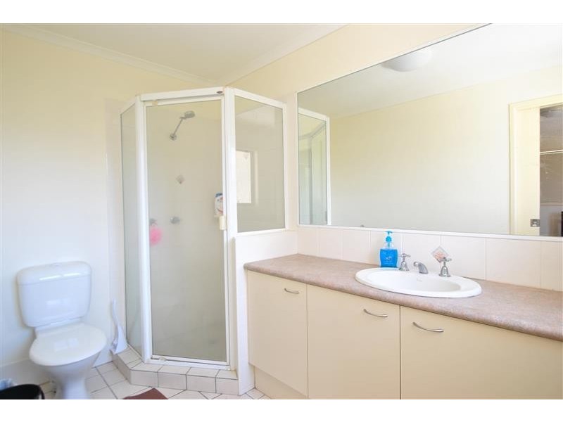 2/ 69 Arthur Street, Caloundra QLD 4551