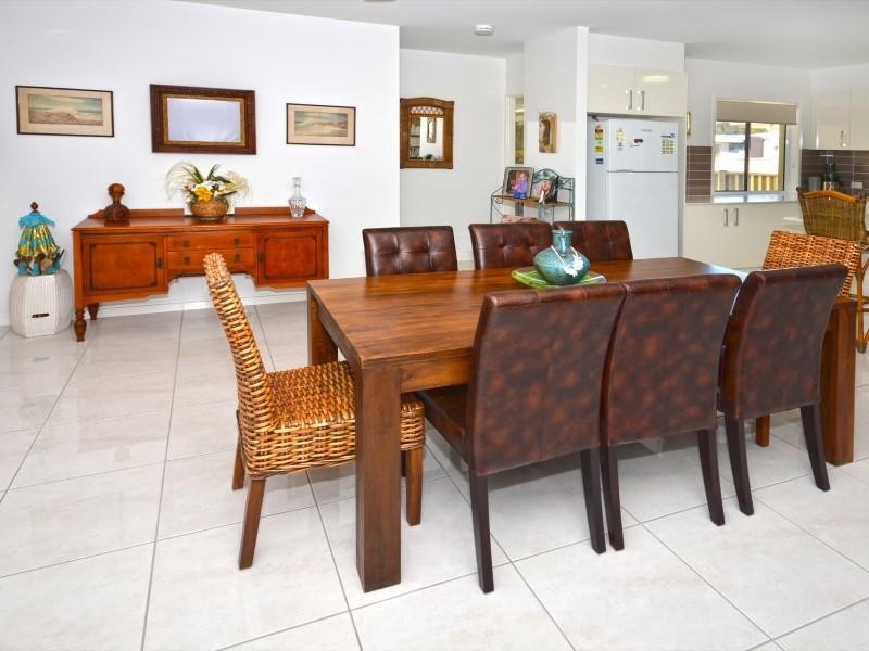 2/ 6 Sylvie Street, Pelican Waters QLD 4551