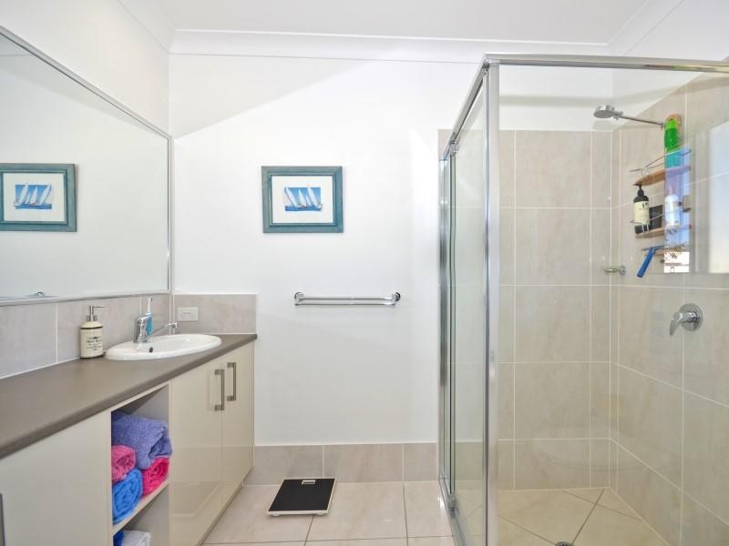2/ 6 Sylvie Street, Pelican Waters QLD 4551