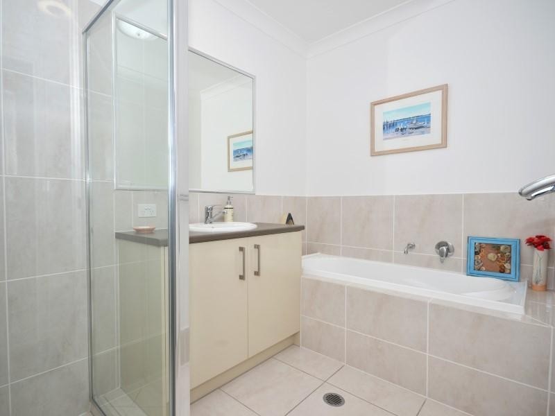 2/ 6 Sylvie Street, Pelican Waters QLD 4551