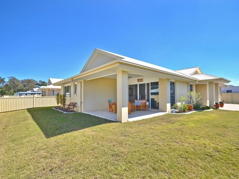 2/ 6 Sylvie Street, Pelican Waters QLD 4551