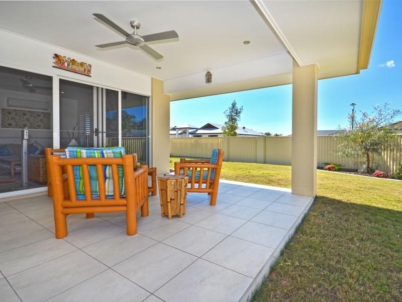 2/ 6 Sylvie Street, Pelican Waters QLD 4551