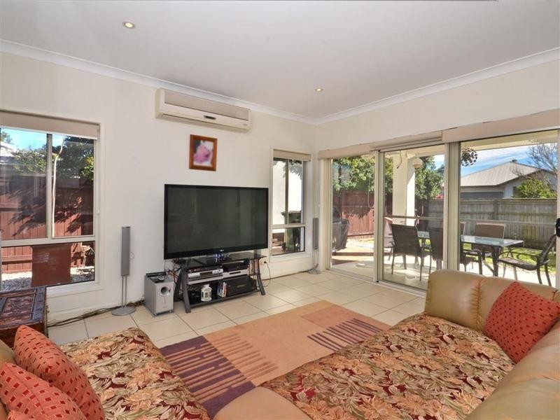 23 Tall Trees Way, Little Mountain QLD 4551