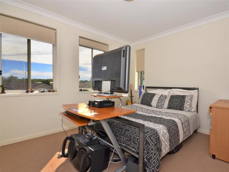 23 Tall Trees Way, Little Mountain QLD 4551