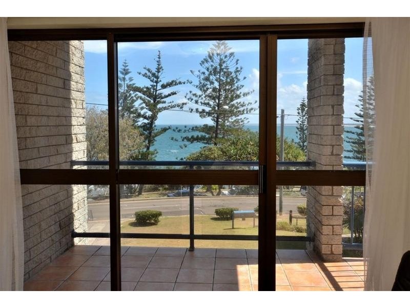 1/ 16 Esplanade Headland, Kings Beach QLD 4551