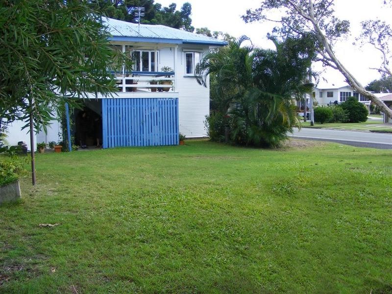 49 Taylor Avenue, Golden Beach QLD 4551
