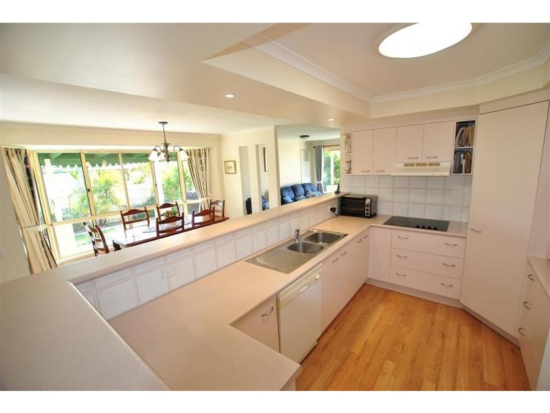 2 Teasel Square, Currimundi QLD 4551