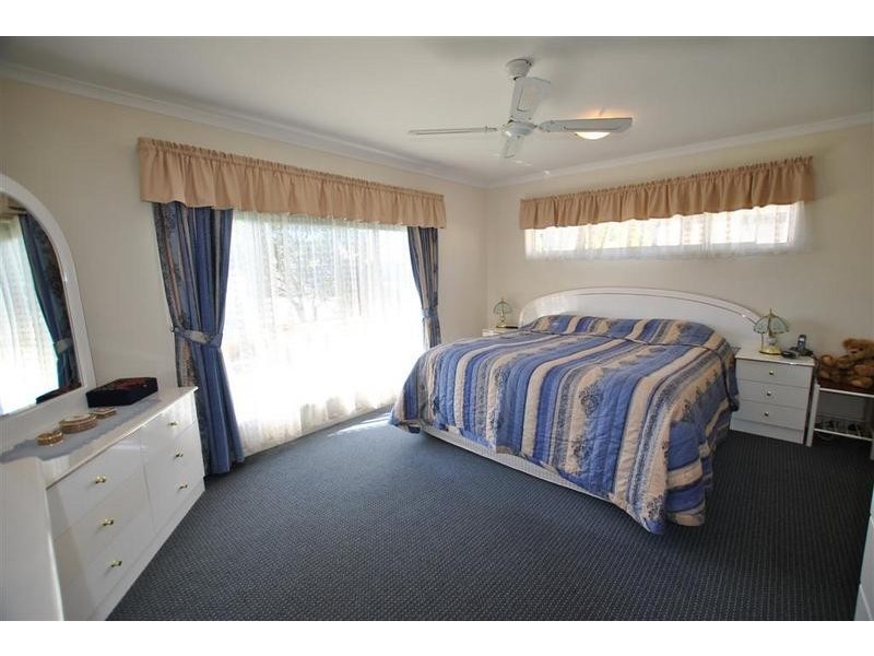 2 Teasel Square, Currimundi QLD 4551
