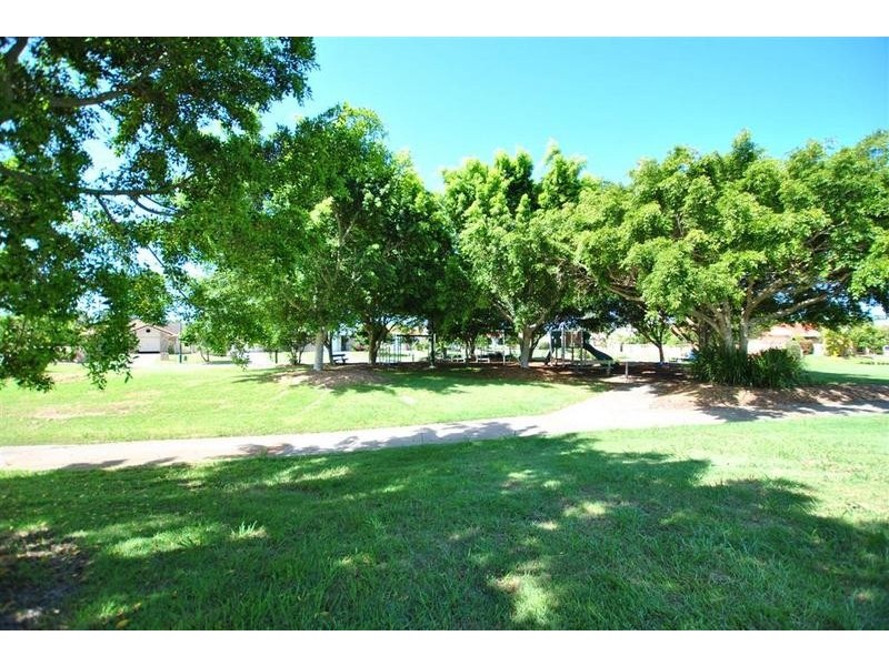 2 Teasel Square, Currimundi QLD 4551