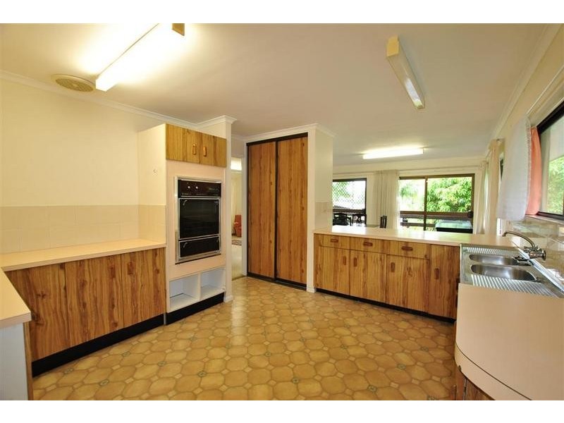 6 Theodore Court, Moffat Beach QLD 4551