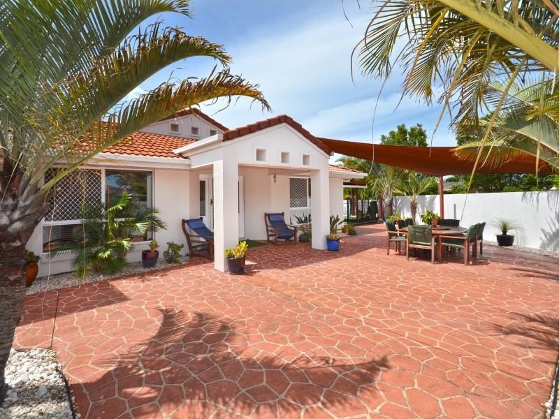37 The Corso, Pelican Waters QLD 4551