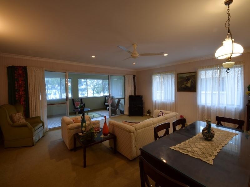 152 The Esplanade, Golden Beach QLD 4551