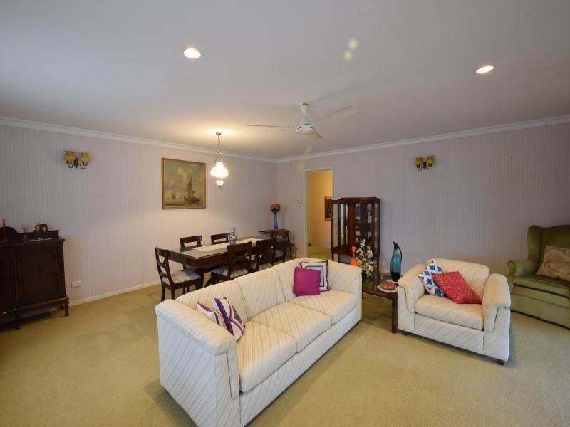 152 The Esplanade, Golden Beach QLD 4551