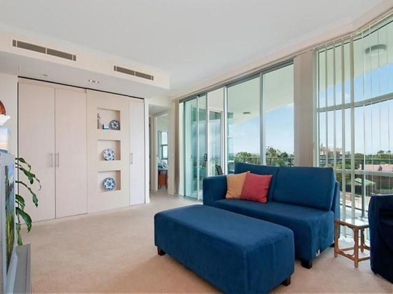 604/ 4 Queen Street, Kings Beach QLD 4551