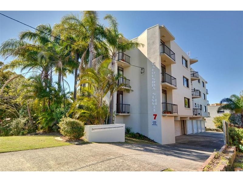 5/ 7 Upper Gay Terrace, Kings Beach QLD 4551