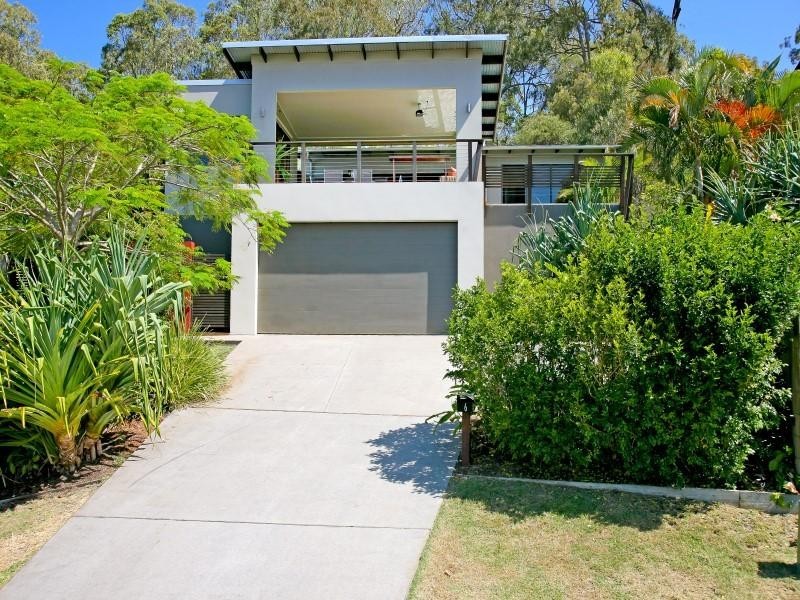 6 Timbertop Court, Little Mountain QLD 4551