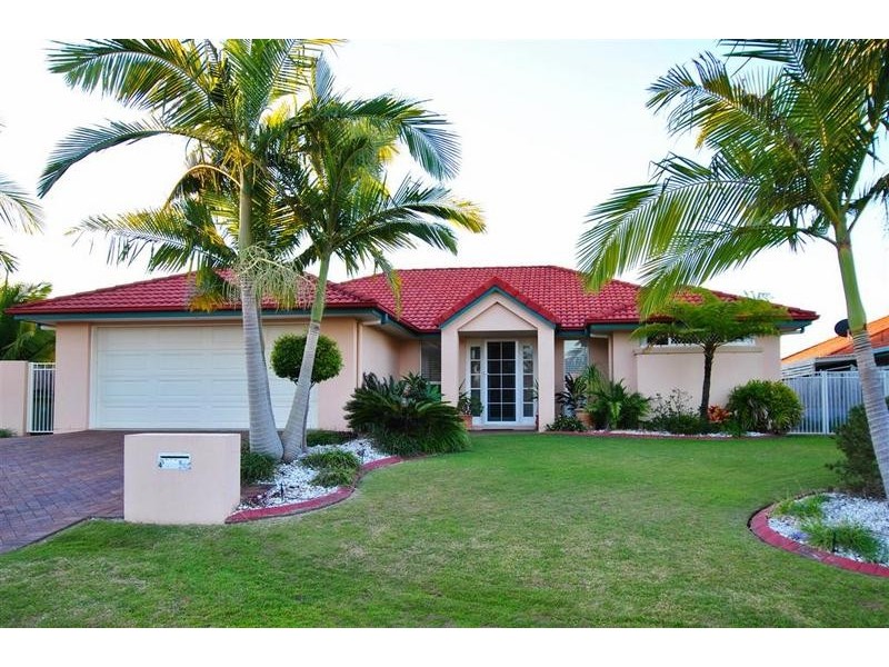4 Toorbul Street, Pelican Waters QLD 4551