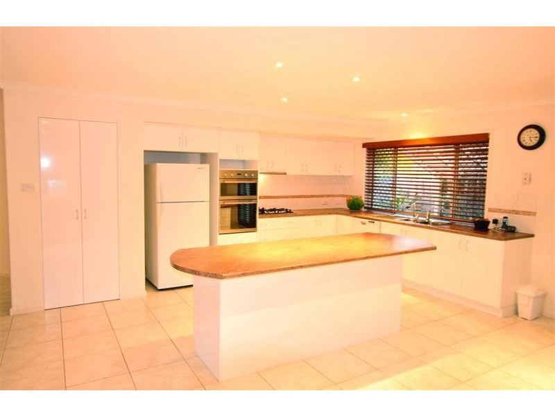 4 Toorbul Street, Pelican Waters QLD 4551