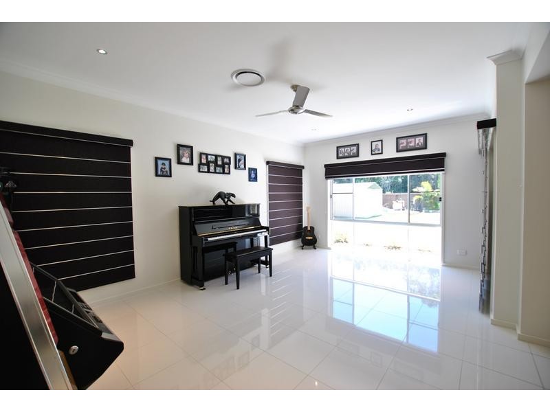 27 Toolona Place, Caloundra West QLD 4551