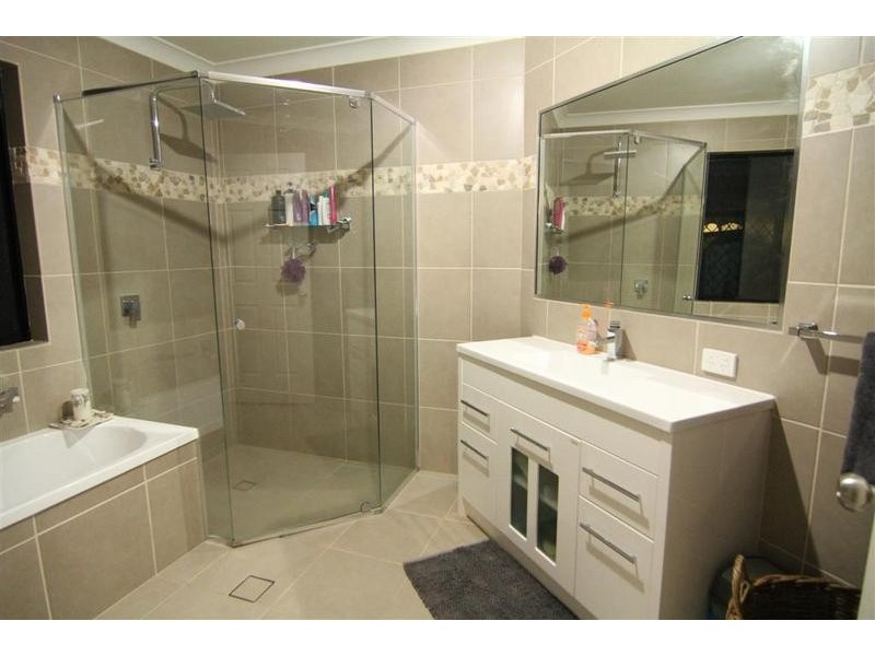 1 Toorbul Street, Pelican Waters QLD 4551