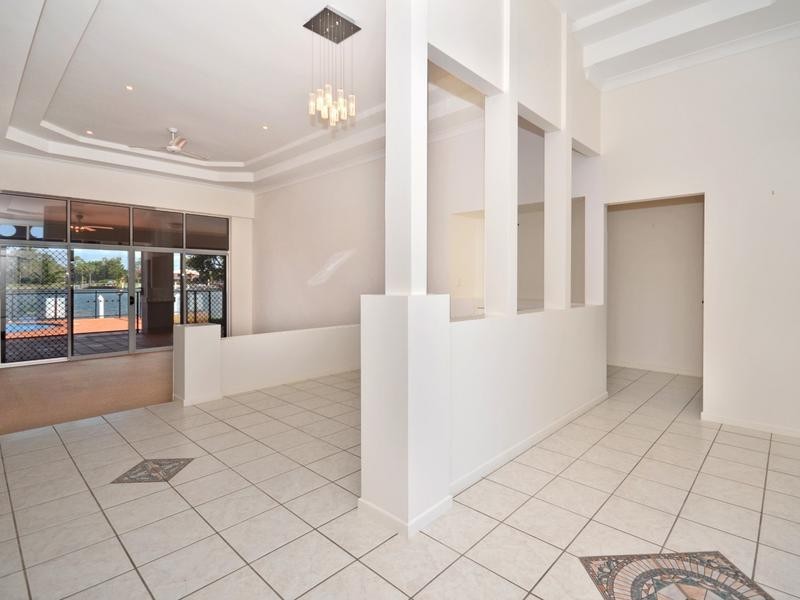 15 Tripcony Court, Pelican Waters QLD 4551