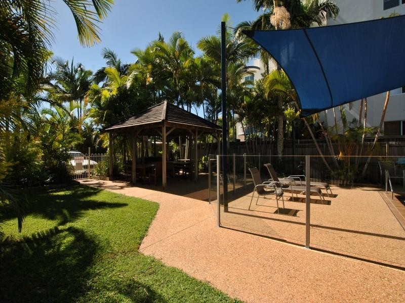 4/ 42 Maloja Avenue, Caloundra QLD 4551