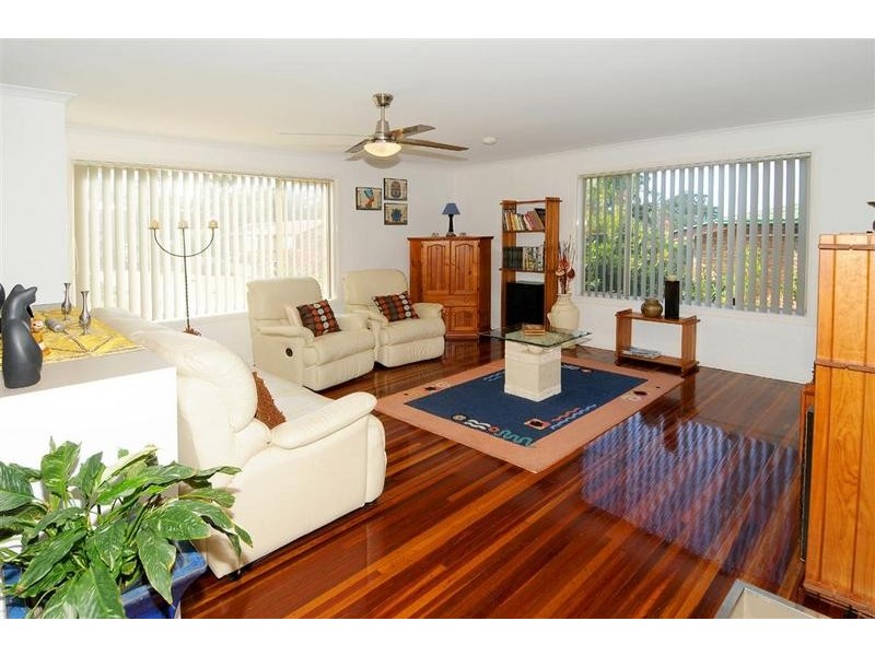 18 Tristania Street, Aroona QLD 4551