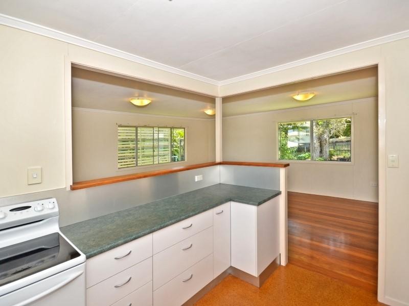 16 Trundle Street, Dicky Beach QLD 4551