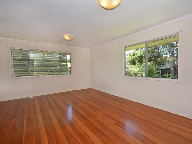 16 Trundle Street, Dicky Beach QLD 4551