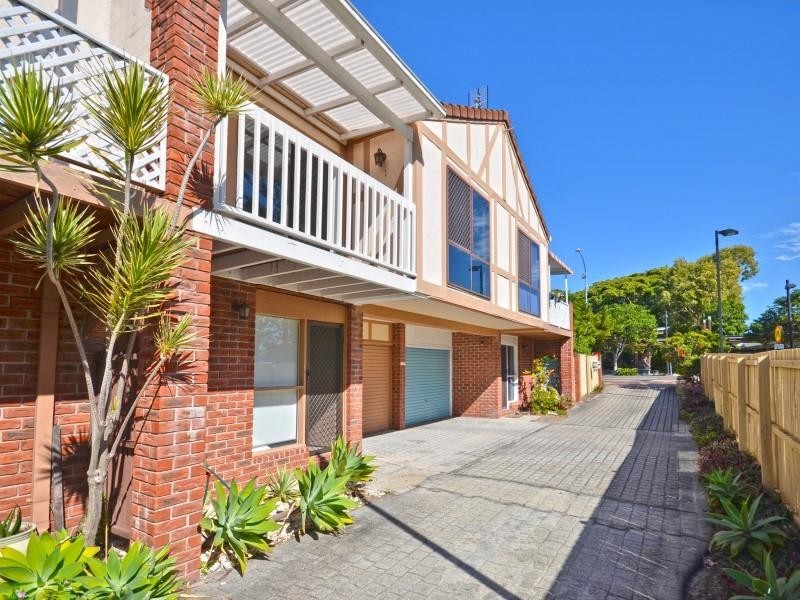 3/ 71 Landsborough Parade, Golden Beach QLD 4551