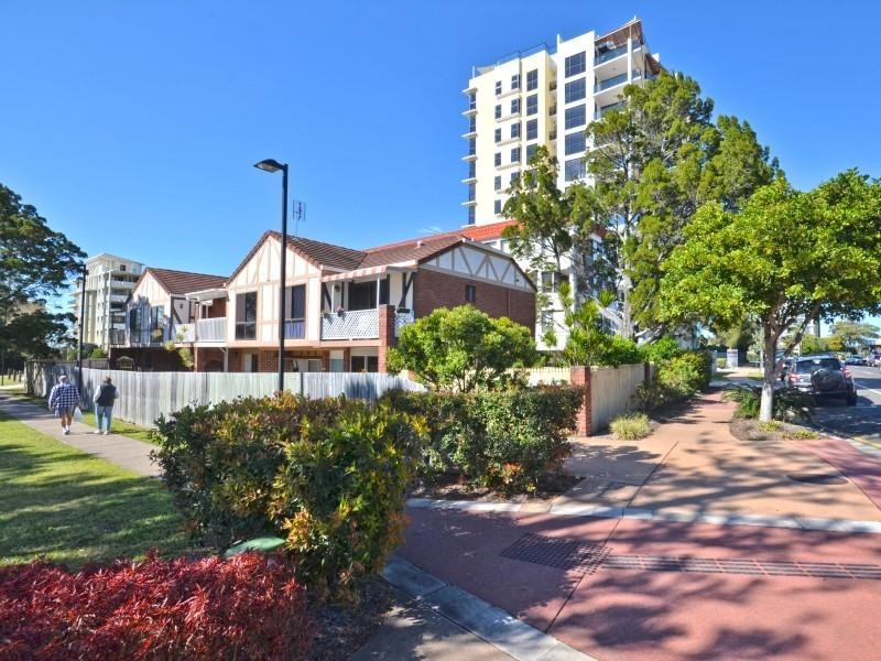 3/ 71 Landsborough Parade, Golden Beach QLD 4551