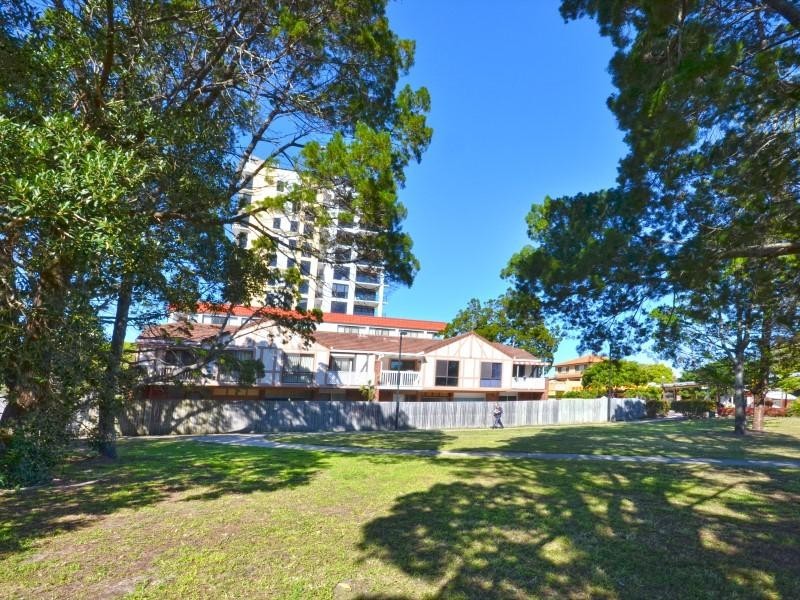 3/ 71 Landsborough Parade, Golden Beach QLD 4551