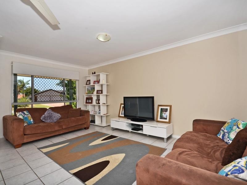 4 Turnbury Street, Little Mountain QLD 4551