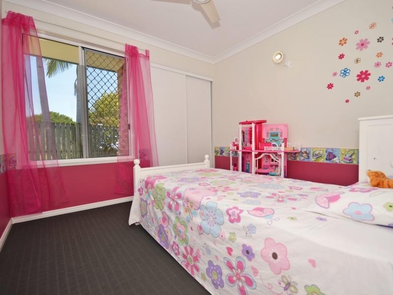 4 Turnbury Street, Little Mountain QLD 4551