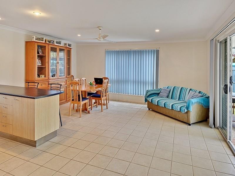 15 Turnbury Street, Little Mountain QLD 4551