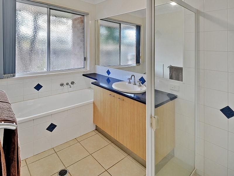 15 Turnbury Street, Little Mountain QLD 4551