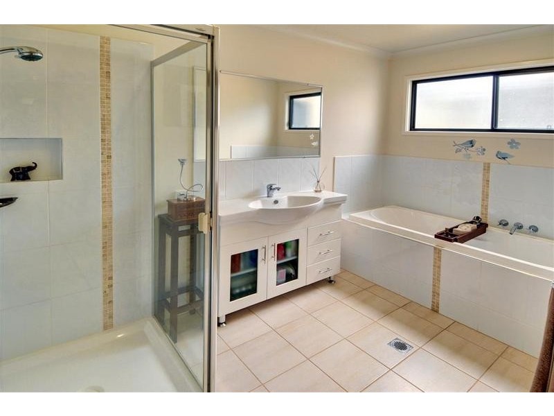 26 Turnbury Street, Little Mountain QLD 4551