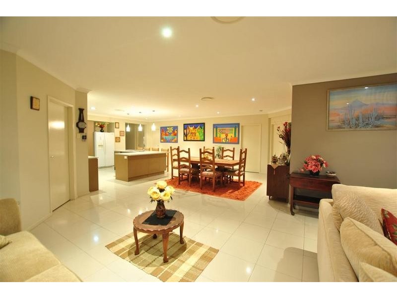 37 Turnbury Street, Little Mountain QLD 4551