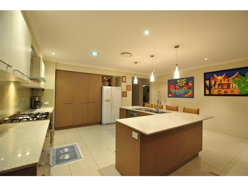 37 Turnbury Street, Little Mountain QLD 4551