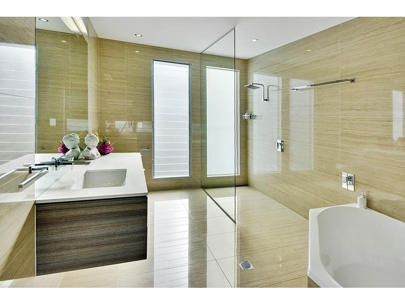 5 Turnbuckle Court, Wurtulla QLD 4575